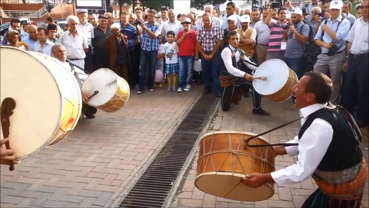 Nişan Törenlerine Uyumlu Şık ve Dengeli Davul Zurna Performansı